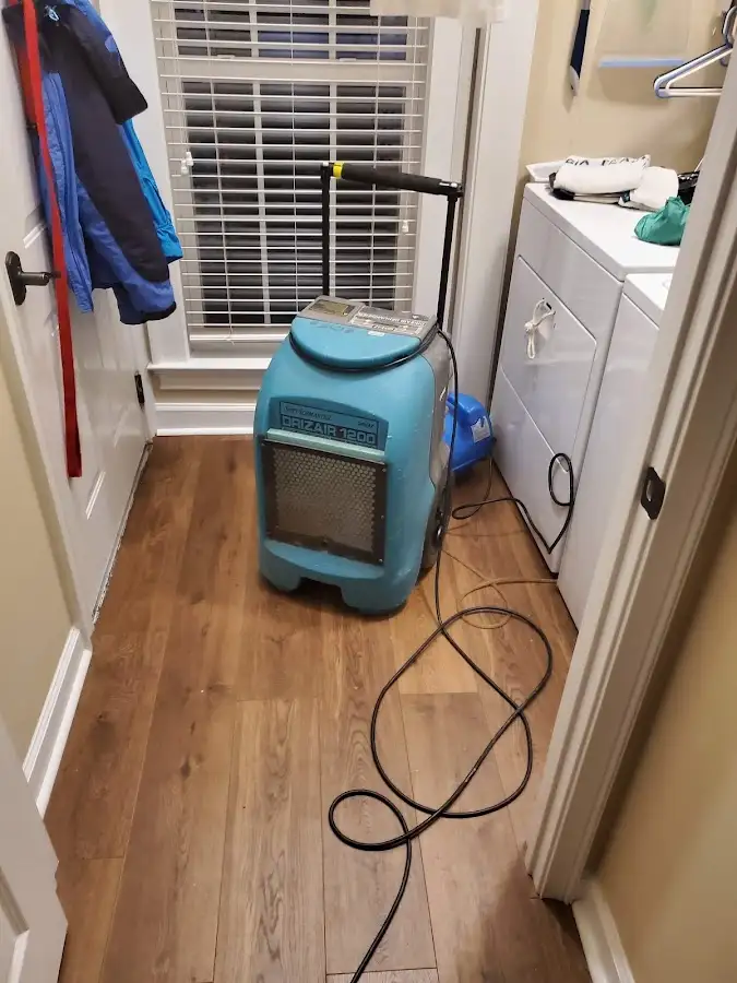 Commercial dehumidifier deployed for Flood Damage Cleanup in Washington Terrace